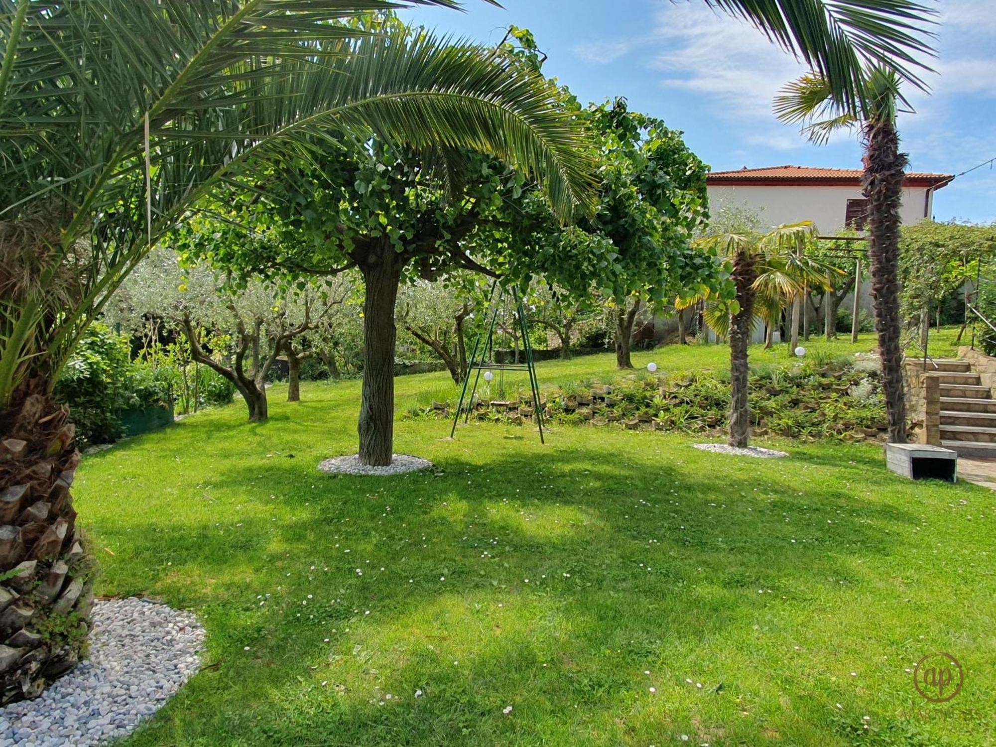 Apartment With Seaview And Garden For 6 Portoroz Exterior foto