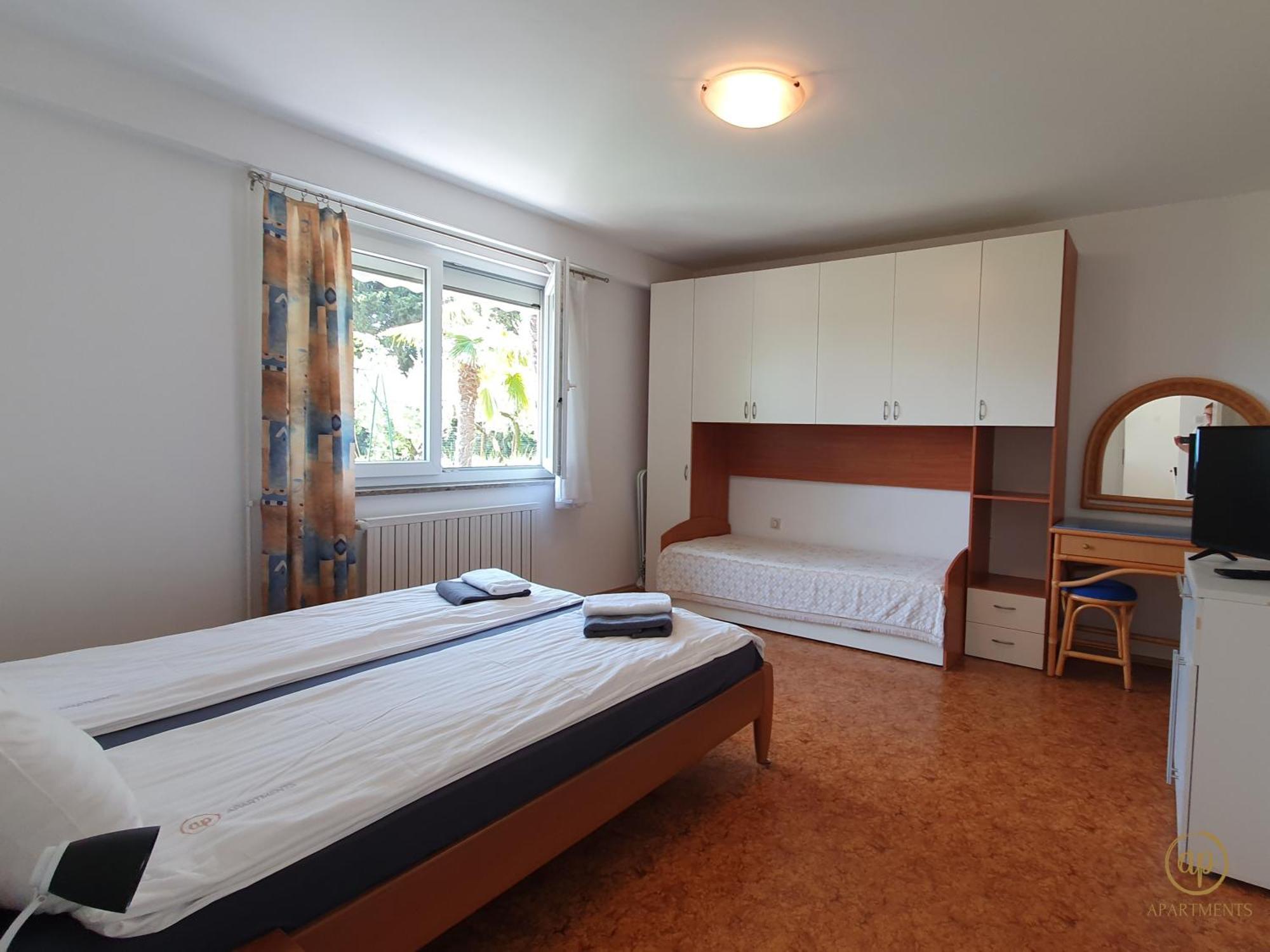 Apartment With Seaview And Garden For 6 Portoroz Exterior foto