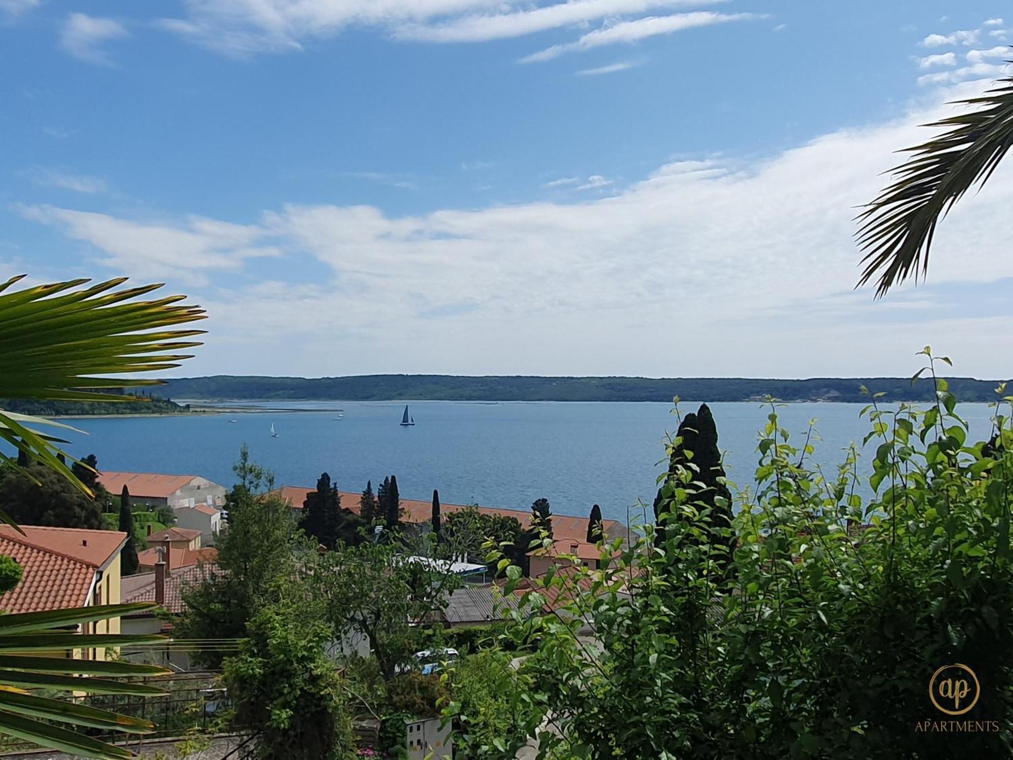 Apartment With Seaview And Garden For 6 Portoroz Exterior foto